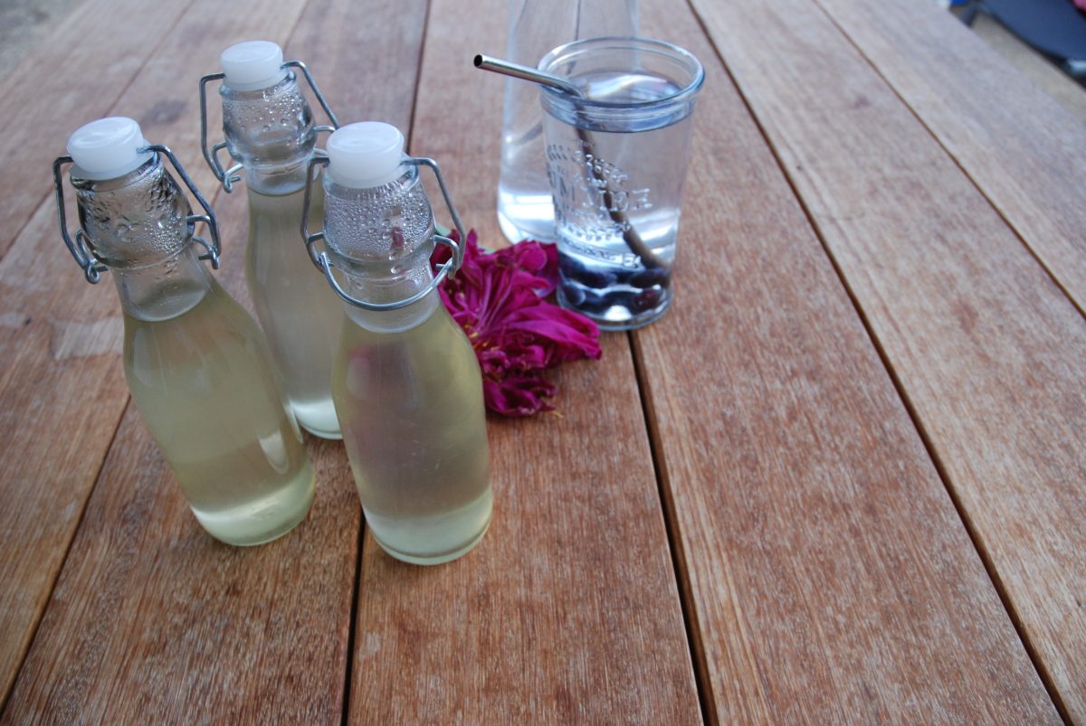 Holunderblütensirup